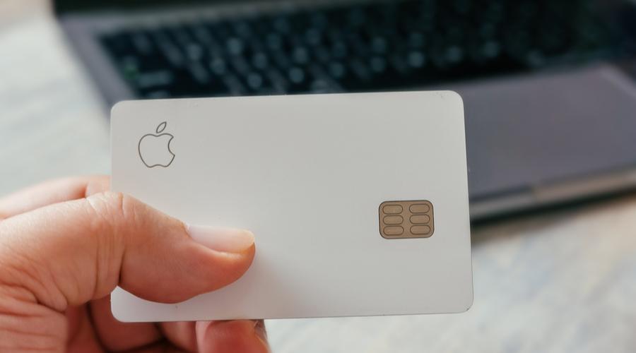 Apple To Introduce Card Sharing